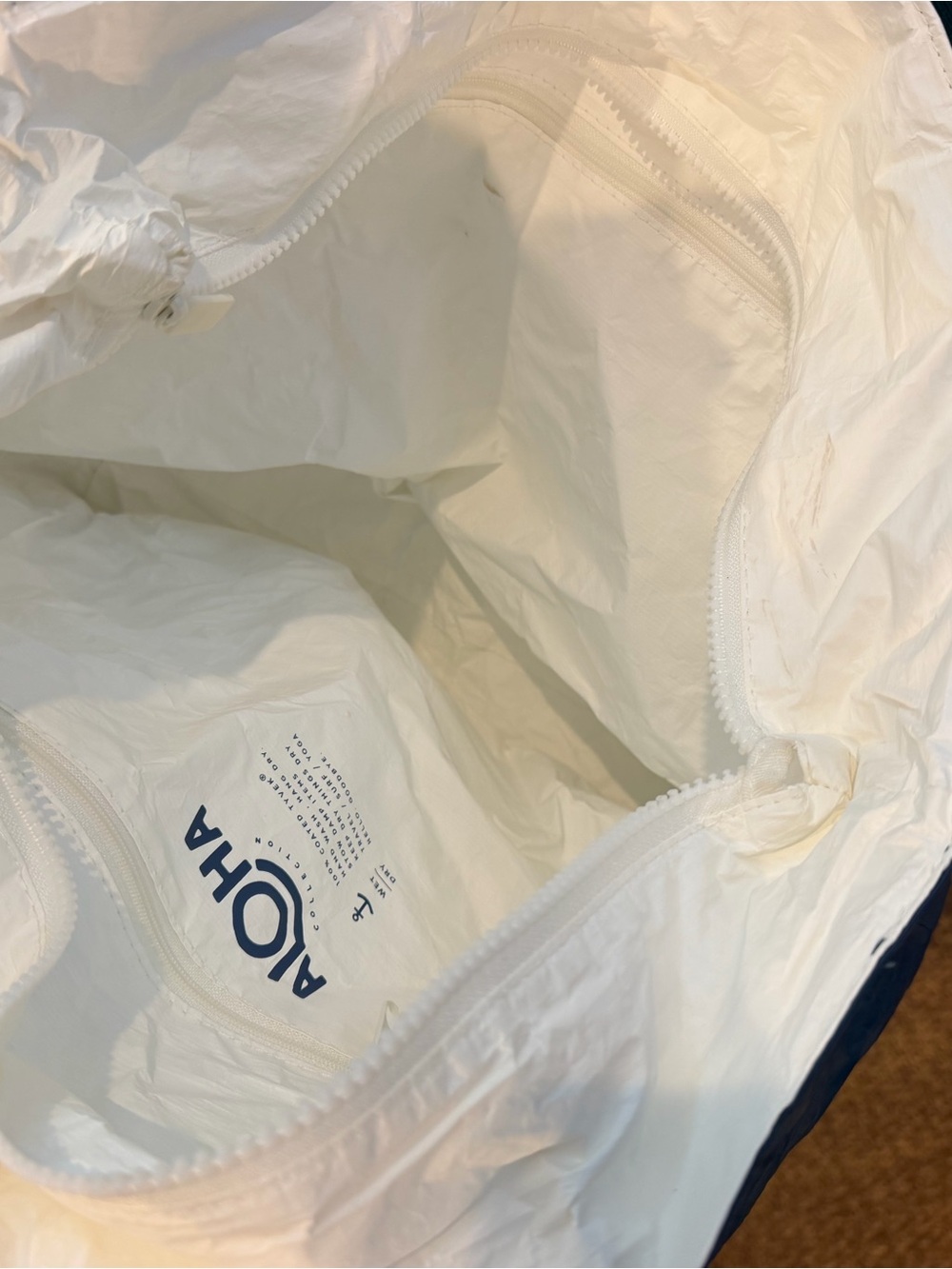 ALOHA Collection Large Navy and White Waterproof Tote - Picture 4 of 4